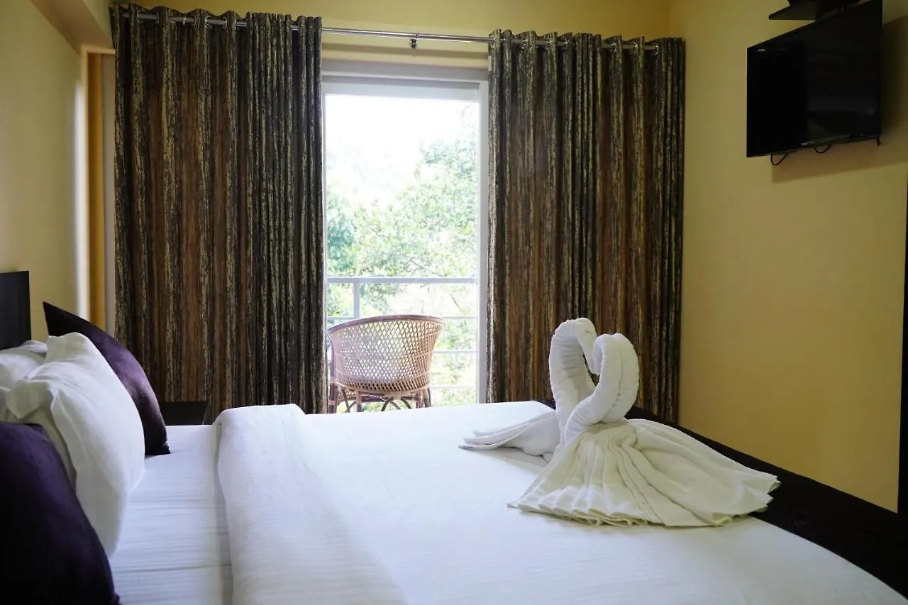 Fabescape Edens Resort