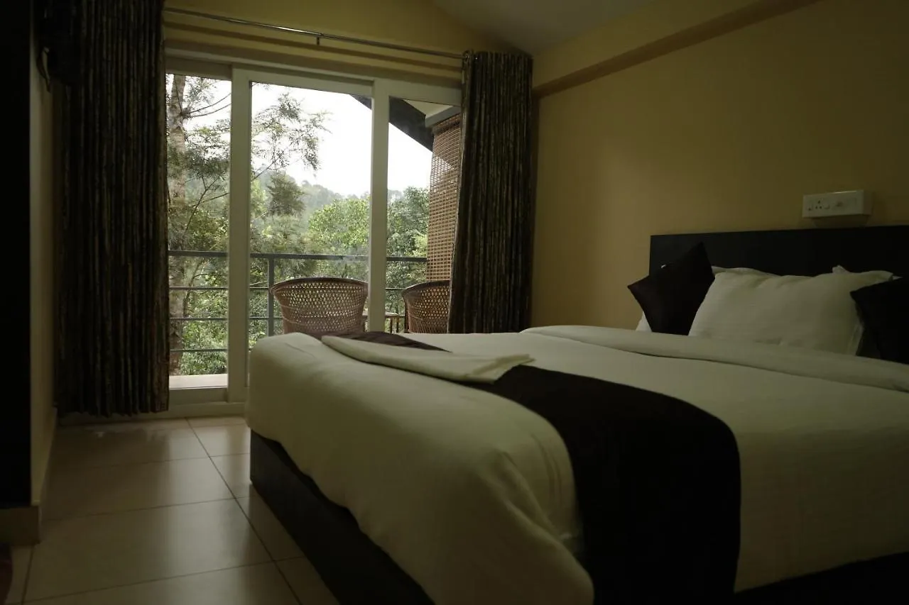 Hotel Fabescape Edens Resort India